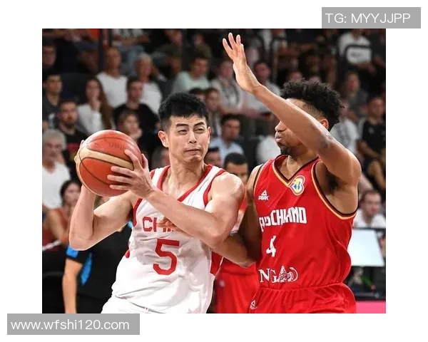 方硕在篮球赛场的精彩表现与未来发展潜力分析